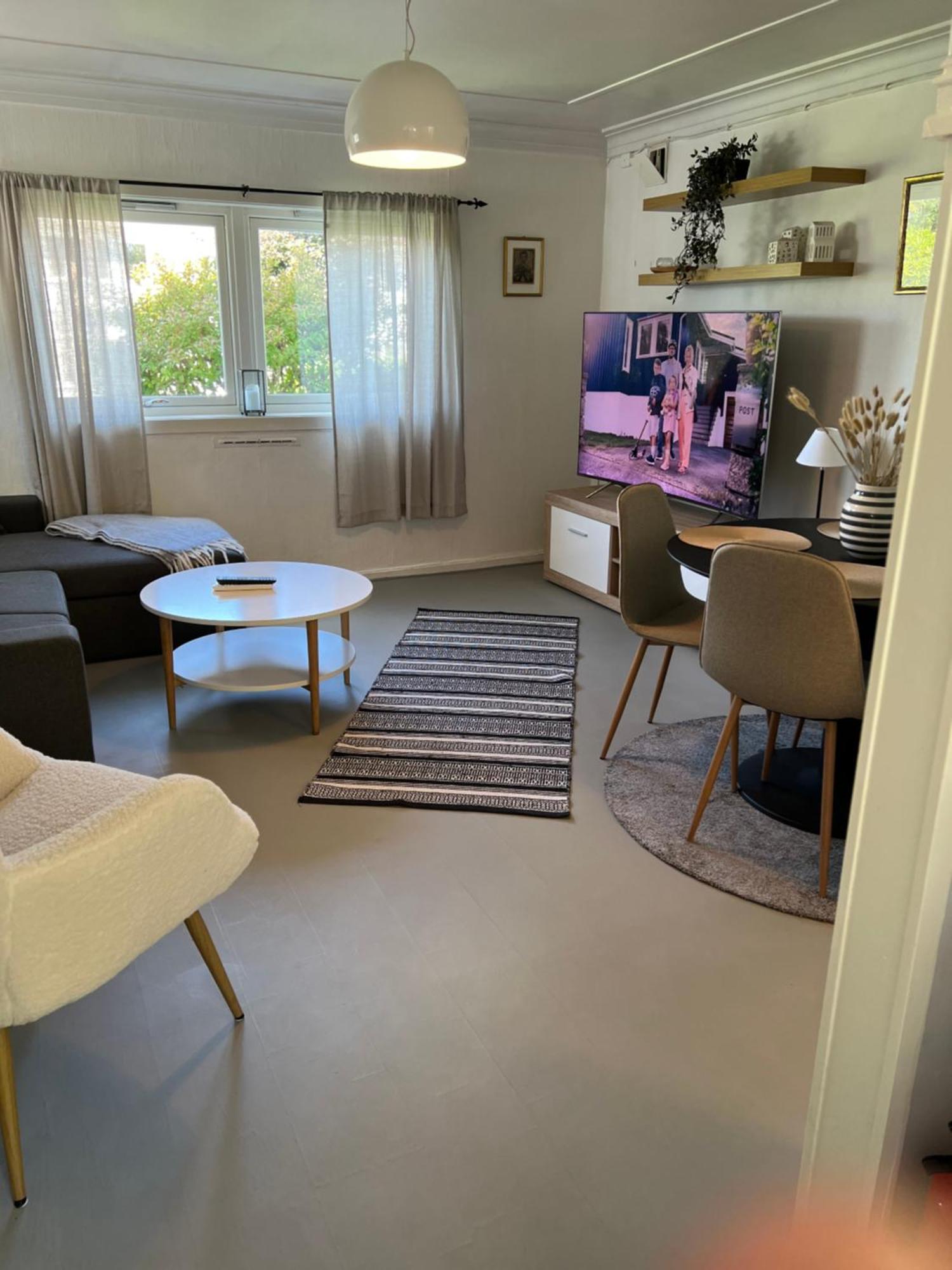 Lite Hus Med Egen Inngang - Sentral Beliggenhet Хаугесун Екстериор снимка